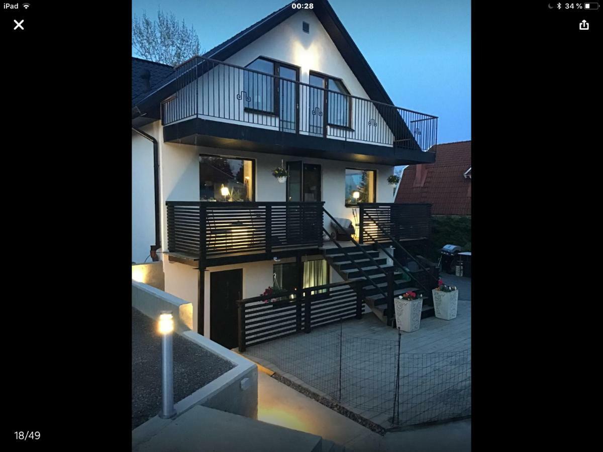 Lagenhet I Villa Pa Fornudden Tyreso Exterior foto